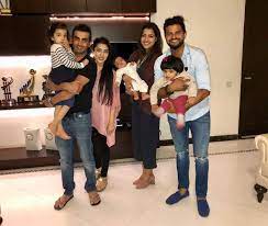 4 rs.6 crore ipl fee per season: Suresh Raina Visits Gautam Gambhir S House With His Family Http Ift Tt 1zz3e4d Cricket Teams Cricket Sport Latest Cricket News