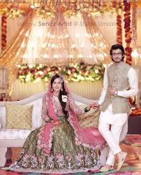 Mehndi In 2020 Pakistani Mehndi Dress Muslim Wedding Dresses Pakistani Wedding Outfits