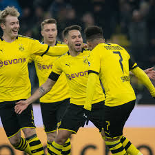 Raphael Guerreiro Bvb Und Angelino Rb Leipzig Die Spielmacher Auf Der Linken Seite Der Spiegel