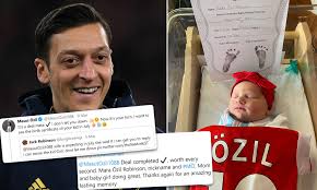 Mesut ozil has shared a photo on his twitter of his new daughter eda after wife amine gave birth. Die Hard Arsenal Fan Names His New Born Baby Girl After Mesut Ozil Daily Mail Online