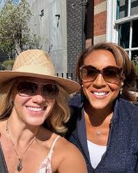 Michelle Yanda's Instagram, Twitter & Facebook