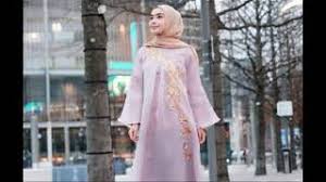 Dengan material arabian crepe premium, gamis ini 10. Desain Baju Gamis Terbaru 2018 By Raknaninfo