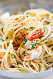 Spaghetti Aglio E Olio With Shrimp Rasa Malaysia Shrimp Recipes Easy Yummy Seafood Olio Recipe