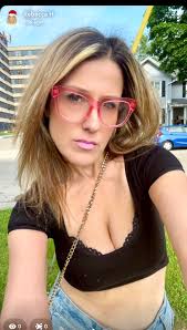 Hello everyone! My name is Harmony Blake and I have Autism, ADHD, Bipolar,  Anxiety, and a mild learning disability.