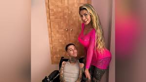 Cadeirante humorista que gravou pornô com Andressa Urach entrega reação à  língua bifurcada da modelo: Nunca faria, mas... - Purepeople