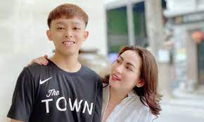 Chỉ có quản lý mình giữ tiền thôi, ca sĩ mà còn lo tính tiền thì còn gì là cảm xúc trên sân khấu. Gvp66vzxvefrhm