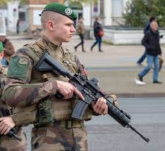 Haenel mk556 (вверху), hk416a7 и hk433. Vinod Twitterissa New Assault Rifles Germany Mk 556 5 56 45 Japan Type 20 5 56 45 France Hk416f 5 56 45