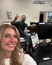 Shelby Briscoe's Instagram, Twitter & Facebook