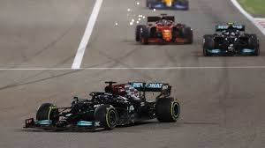 Hamilton reina en barcelona, con sainz séptimo y alonso décimoséptimo. Resultados F1 Hoy Lewis Hamilton Saca Chapa De Campeon Y Se Lleva El Triunfo En El Gran Premio De Bahrein Marca Claro Argentina