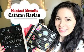 Facebook, tak asing lagi rasanya mendengar kata itu. Contoh Karangan Catatan Harian Bahasa Sunda