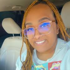 One-Skillet Creamy Cajun Garlic Steak Bites Pasta Ingredients: 1 pound  sirloin steak, cut into 1-inch cubes 8 ounces pasta (penne, rotini, or your  choice) 2 tablespoons olive oil 1 onion, chopped 4