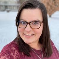 Marisa Dennis's Instagram, Twitter & Facebook