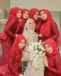 Model baju pengantin satu ini cukup populer di kalangan banyak wanita. Baju Bridesmaid Overshadow Pengantin Rupanya Ada Kisah Tragis Sebelum Majlis Kisah Dunia