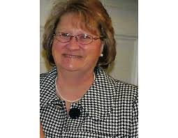 Sheila Noyes's Instagram, Twitter & Facebook