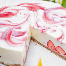 Il ne nécessite aucune cuisson et le résultat s'est avéré excellentissime, oui vraiment !! Cheesecake Aux Fraises Et Citron Femme Actuelle Le Mag