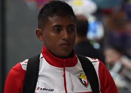 ⚽️En horas de la madrugada, llegó al país el Club Nacional del Ecuador para  enfrentar a Blooming en la Copa Libertadores. El partido se disputará el  jueves 6 de febrero en el