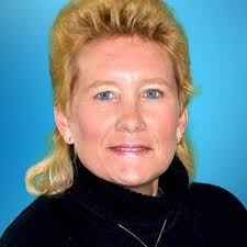 Cindy Pennock's Instagram, Twitter & Facebook