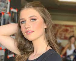 Brooke butler was born in woodinville, washington to parents greg and sunny butler. Brooke Butler Instagram Live Stream 25 February 2020 Ig Live S Tv