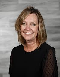 Leanne Finley's Instagram, Twitter & Facebook