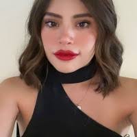 400+ perfiles de «Paulette»