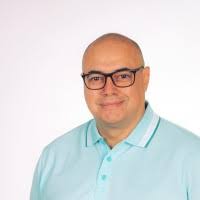 2000+ perfiles de «Muñoz-reyes»