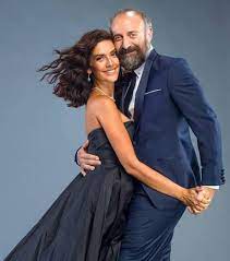 1.79 cm g ö z rengi: Berguzar Korel Den Hamilelik Paylasimi Magazin Haberleri