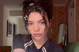 Lexi Jones's Instagram, Twitter & Facebook