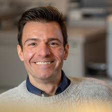 Mark Herter's Instagram, Twitter & Facebook