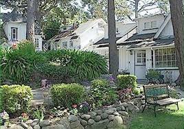 Since 1927, the carmel green lantern in has offered cozily furnished rooms for visitors. Carmel Green Lantern Inn Ab 226 Pensionen In Carmel By The Sea Kayak
