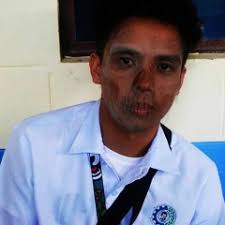 Listen to Kung 'Di Rin Lang Ikaw *December Avenue Ft. Moira*