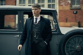 Tommy's power base in london is obliterated, and both arthur and michael are arrested and imprisoned. Peaky Blinders So Stylen Sie Die Frisuren Der Kult Serie Gq Germany