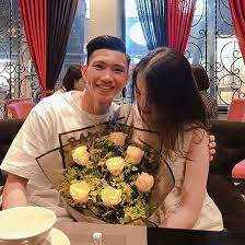 Ngoài văn hậu, một ngôi sao khác được chờ đợi là nguyễn công phượng cũng phải ngồi dự bị. VÄƒn Háº­u Vá» NÆ°á»›c Báº¡n Gai Hoang Anh Khong Con Pháº£i Yeu Xa