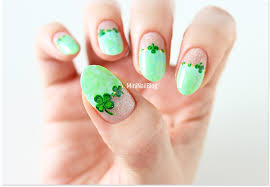 While i can think of maybe one person that has the artistic ability to pull this off, it still warrants a highlight in a st. St Patrick S Day Nails Nailbees