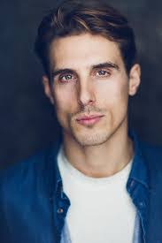 Dan Bricker's Instagram, Twitter & Facebook