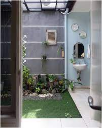Desain taman belakang rumah dengan tanaman dinding. 15 Inspirasi Gambar Taman Mungil Untuk Belakang Rumah