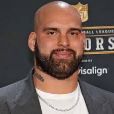 Josh Darwin's Instagram, Twitter & Facebook