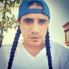 Stream Mac Willis music