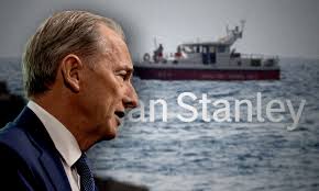 Qué estaba haciendo Jonathan Bloomer, presidente de Morgan Stanley en el  barco que se hundió en Sicilia?