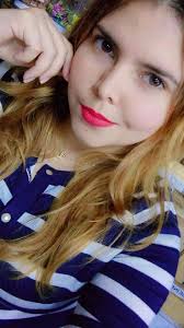 Lindsay Bencomo (@lind_bencomo)