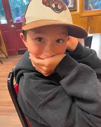 Jeffrey Neece's Instagram, Twitter & Facebook