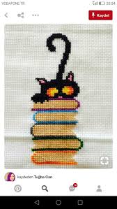 Scopri ricette, idee per la casa, consigli di stile e altre idee da provare. Cat On Books Bookmark Bookmarks Black Cat Kreuzstich Lesezeichen Kreuzstich Kreuzstich Kostenlos