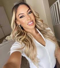 Beverly Ashley's Instagram, Twitter & Facebook