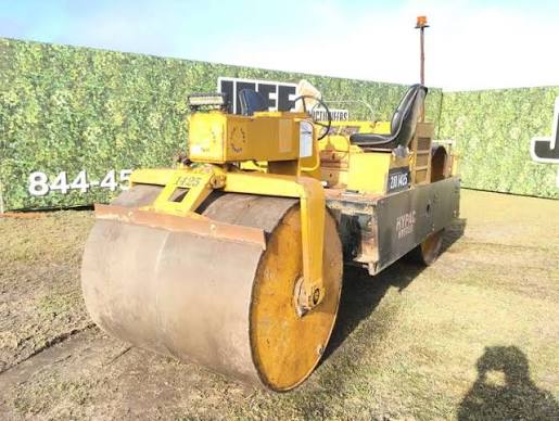 Hypac C350D Smooth Drum Roller