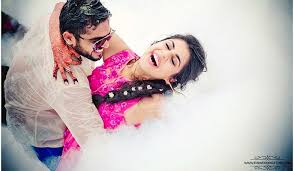 Check out these creative and unique first anniversary gifts: 1st Wedding Anniversary Ideas Cool Fun Enjoyable Celebrations Weddingplz