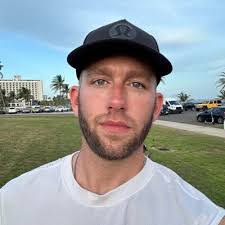 Emilee Pierson's Instagram, Twitter & Facebook