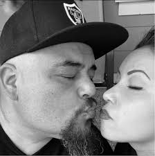 The Lions and my lady. #OnePride has more than one meaning this week! @nfl  @detroitlionsnfl @the_elle_key 🙏🏽 💙