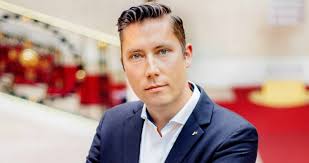 David kampfe | new york, new york, united states | chief sales officer at a place for mom | i am the chief sales officer. Als Obmann Der Branche Kampfe Ich Derzeit Fur Mehr Investitionen Im Digitalbereich Leadersnet
