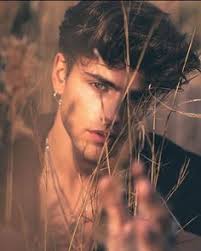 Descubra 10 ideias de Ensaio com Adriana Nova era e poses masculinas