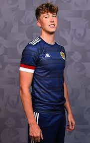 The belgian club, who finished fifth in their top flight last season, had the option. Jack Hendry Biography Net Worth Salary Dating Girlfriend Family Facts Age Nationality Transfer Current Team Contract Height Wiki Dob Factmandu