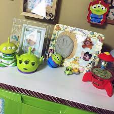 棚 トイ ストーリー リトルグリーンメン 家族写真 セリア などのインテリア実例 2015 10 26 19 20 44 roomclip ルームクリップ リトルグリーンメン インテリア 実例 グリーンメン